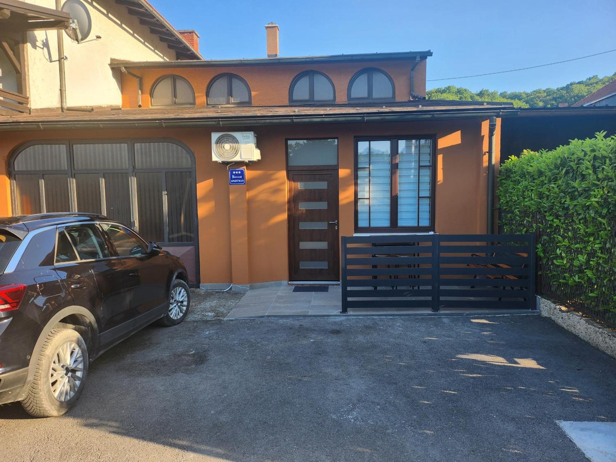 Studio Apartman Borlin Karlovac Eksteriør bilde